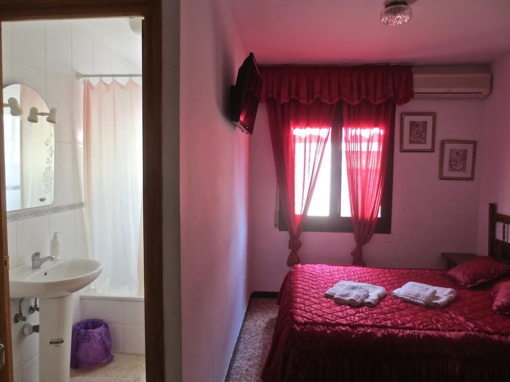 Hostal Roca Fayón Quarto foto